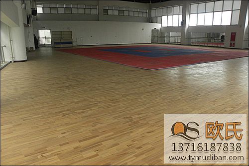 實(shí)木運(yùn)動(dòng)地板,實(shí)木地板,運(yùn)動(dòng)地板 實(shí)木運(yùn)動(dòng)地板,實(shí)木地板,運(yùn)動(dòng)地板